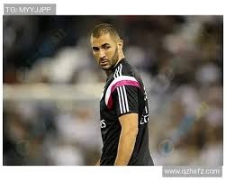 斯坦·穆休在退役后成为圣路易斯红雀的形象大使，在当地极受尊重